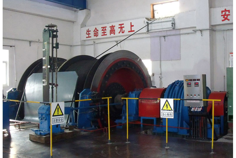 河北鋼鐵司家營鐵礦主井630KW高壓變頻提升電控系統